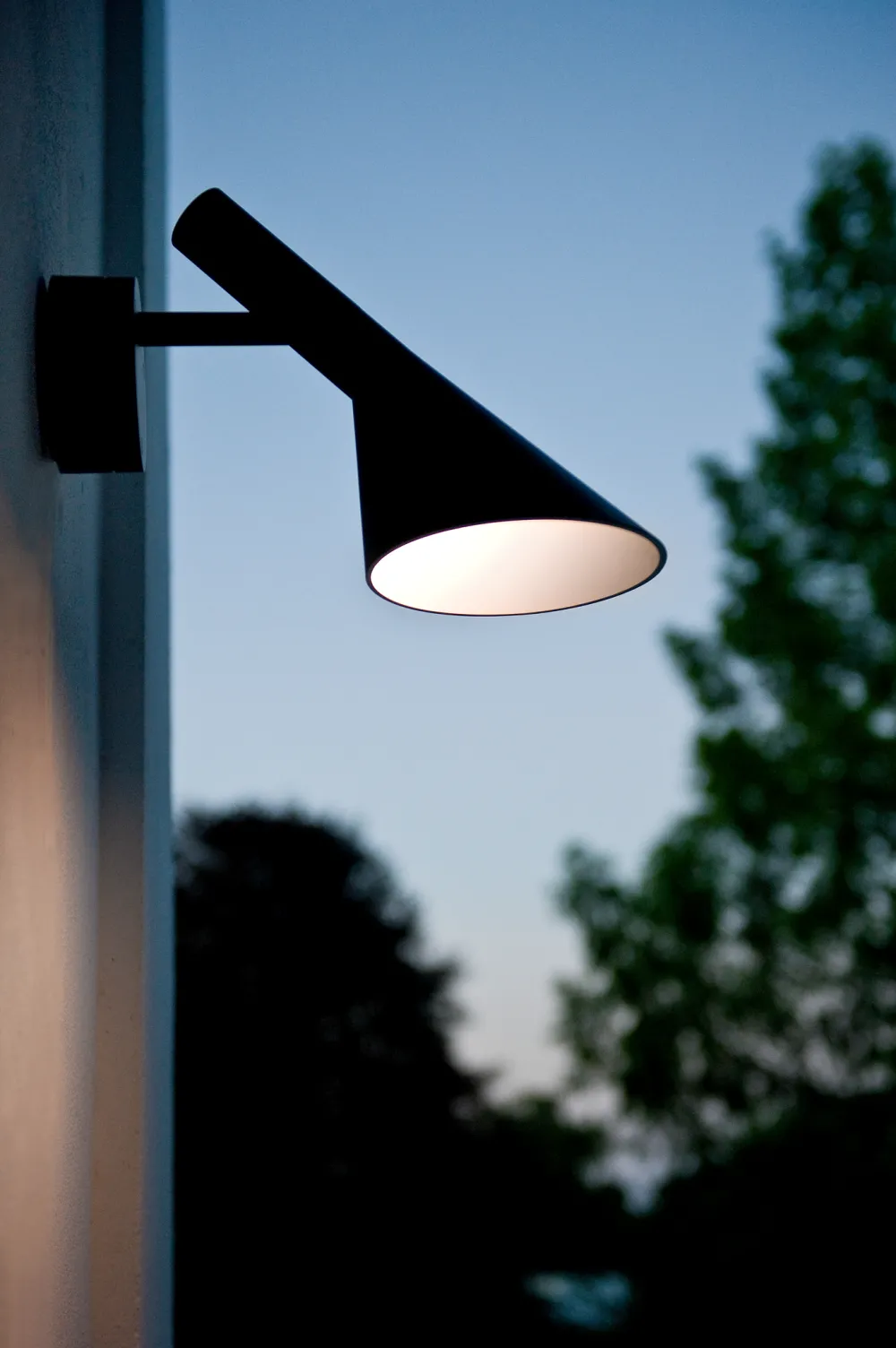 Louis Poulsen Appliques>AJ 50 Appliques LED