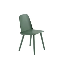Muuto Chaises><noscript><img width=