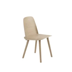 Muuto Chaises><noscript><img width=