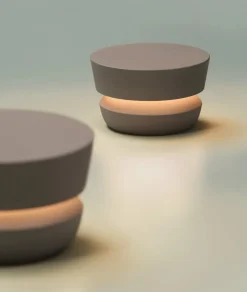 Vibia Lampes Nomades|Lampes À Poser><noscript><img width=