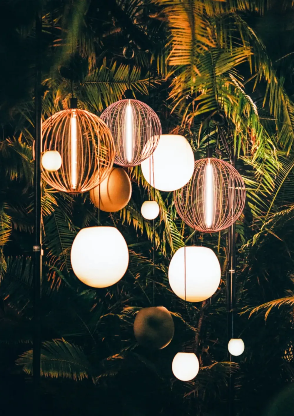 Wever u0026 Ducré Suspensions>Dro Suspended 2.0 Suspensions Noir et Verre Opalin Blanc