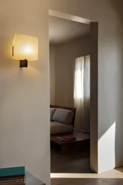 Faro Appliques><noscript><img width=