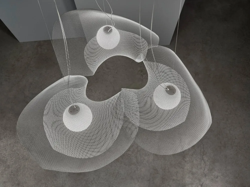 Arturo Alvarez Suspensions>Mytilus composition Suspensions multiples LED