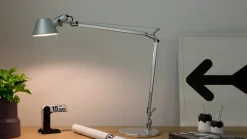 Artemide Lampes À Poser|Lampes À Poser>Tolomeo Midi LED Lampes de bureau gris anthracite 3000K